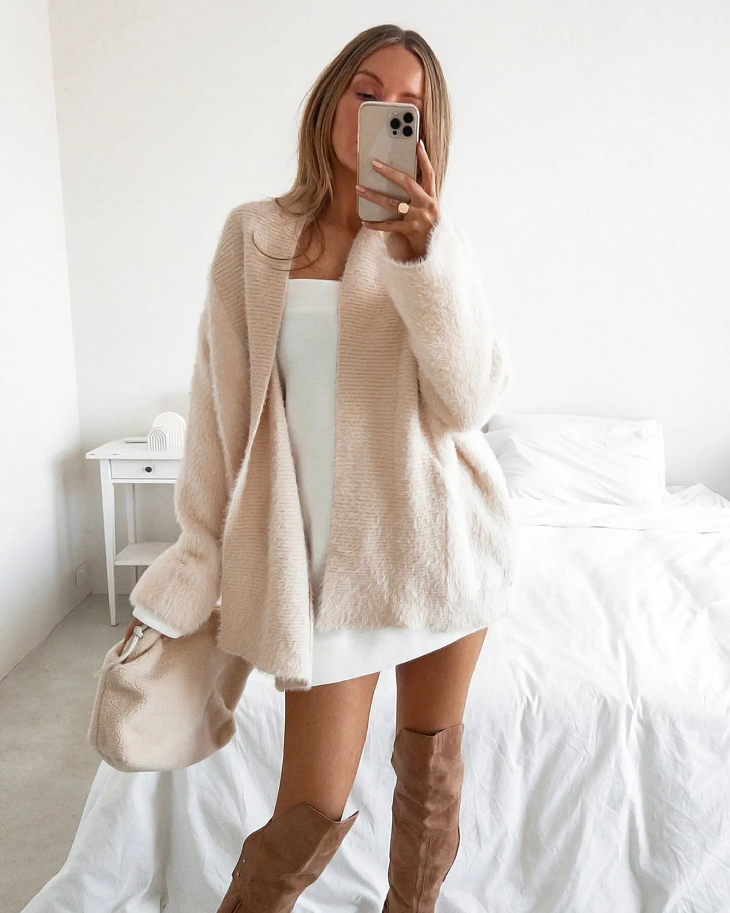 Alaska Cardigan - Beige