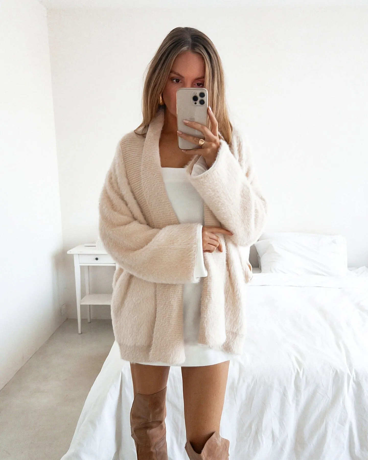 Alaska Cardigan - Beige