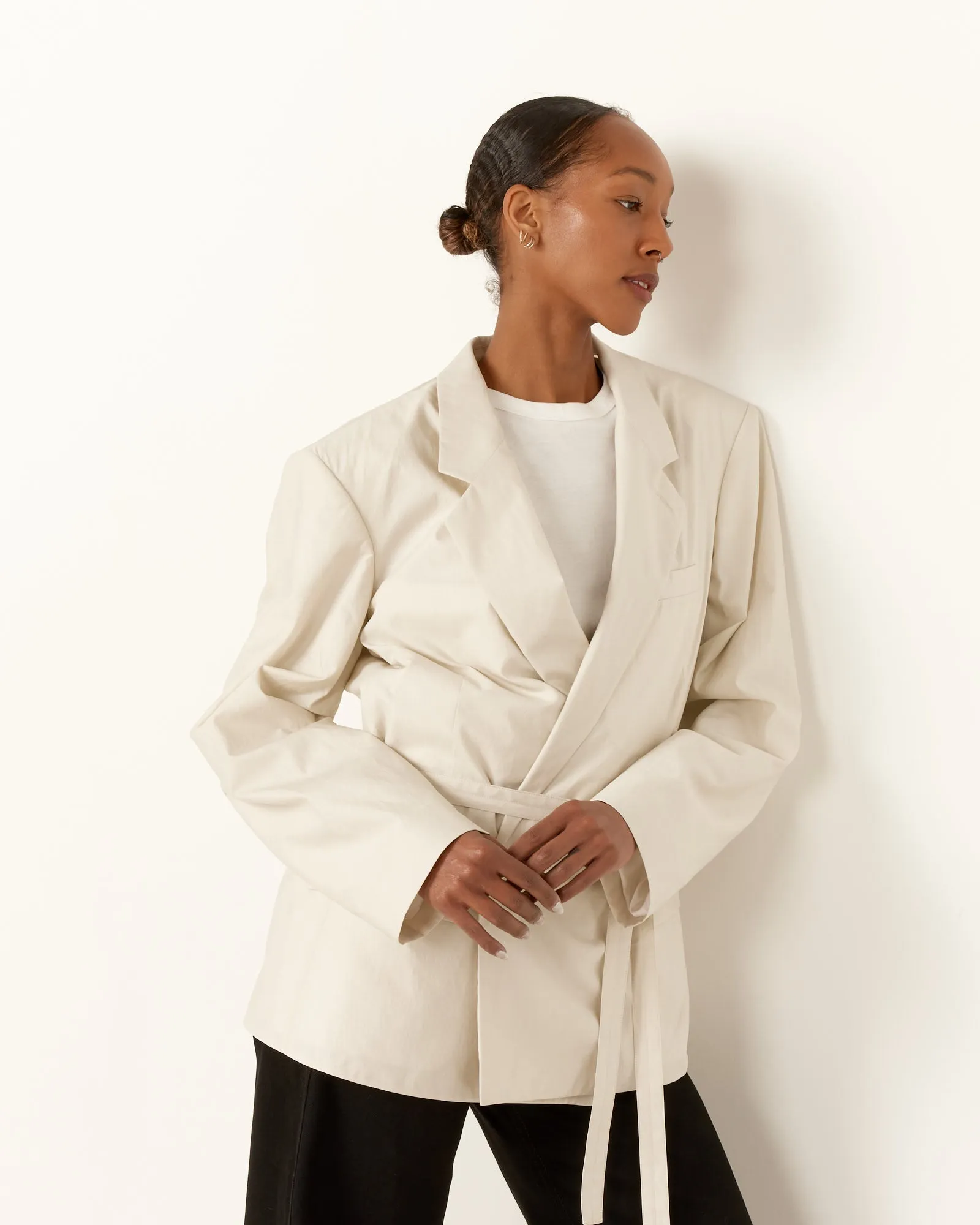 Belted Light Tailored Jacket in Pale Mastic