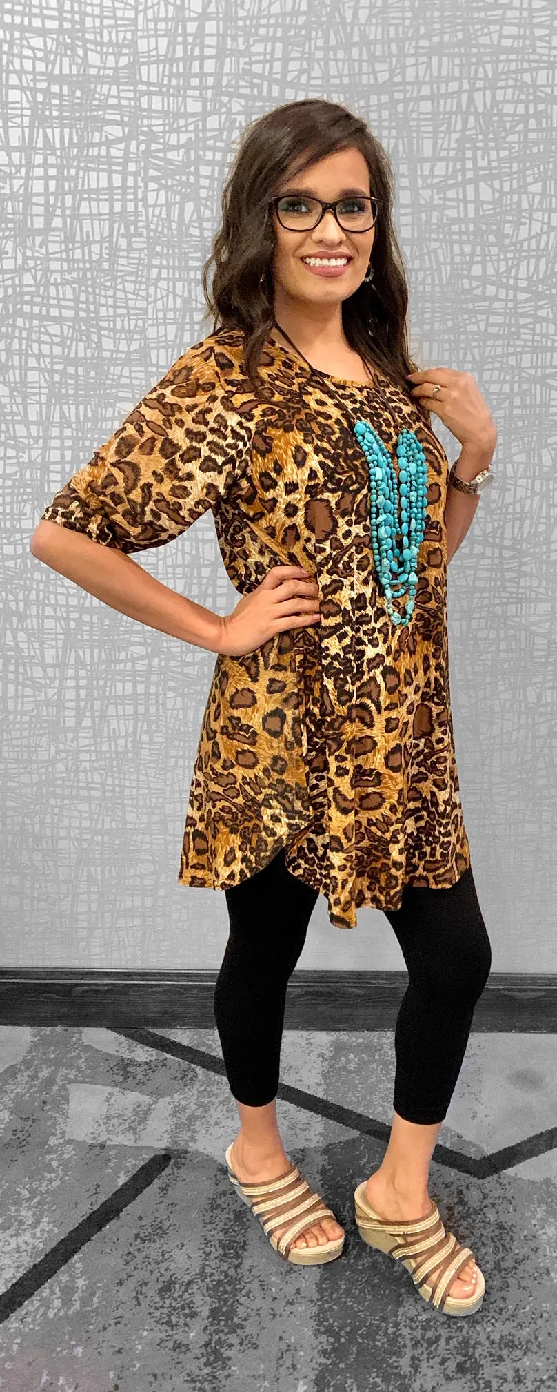 S, M : Tan & Brown Leopard Scoop Tunic