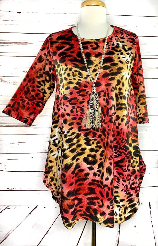 S/M: Red Leopard Scoop Tunic Top