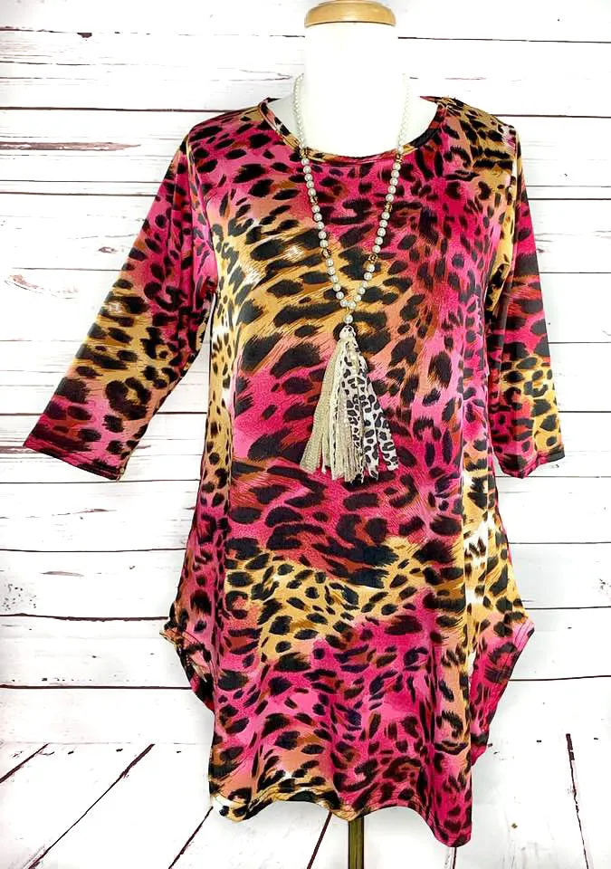 S/M*Hot Pink Leopard Scoop Tunic Top